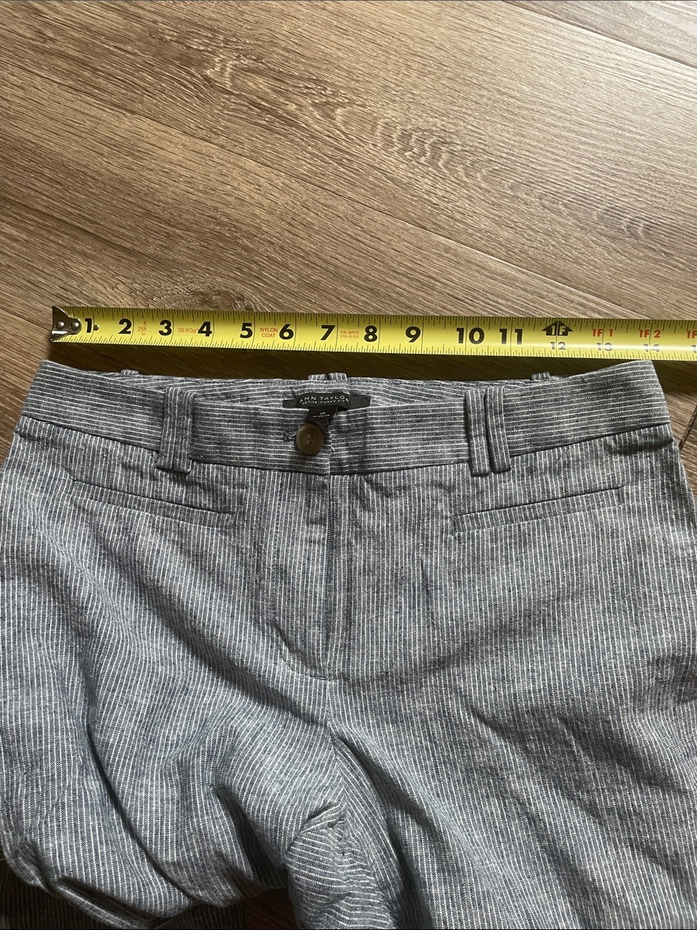 Ann Taylor Gray Cropped Pants - Picture 8 of 8